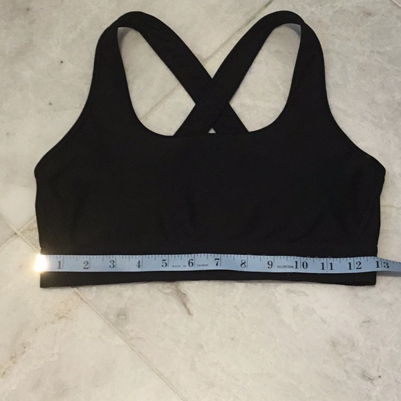 Under Armour sports bra - Picture 4 of 4